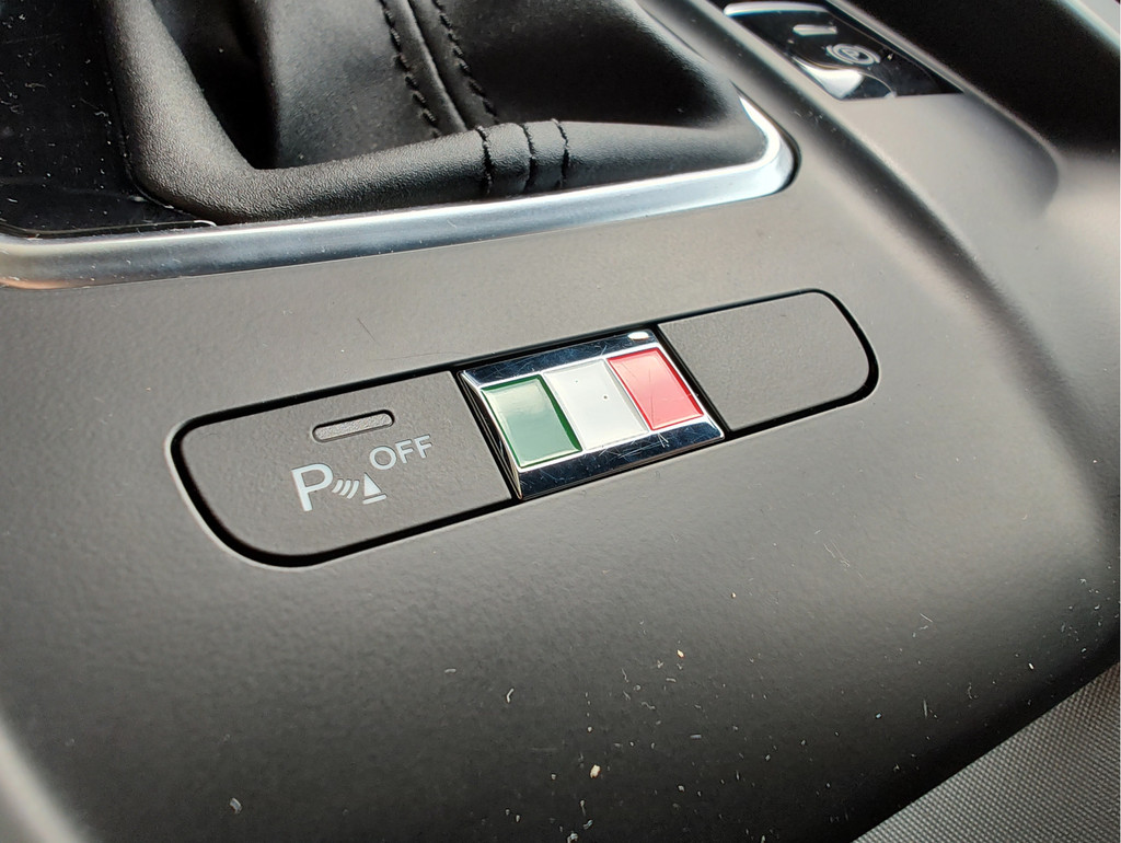 Alfa Romeo Tonale (JSG87R) met abonnement