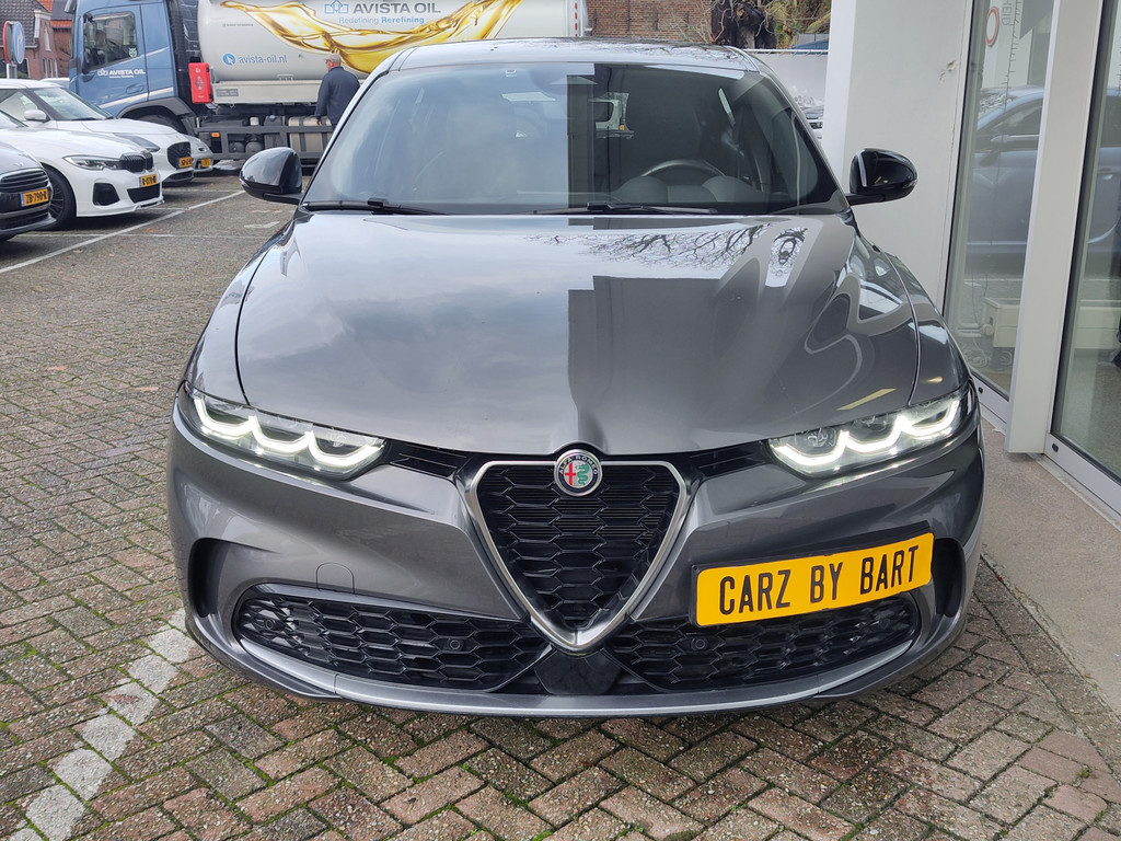 Alfa Romeo Tonale (JSG87R) met abonnement