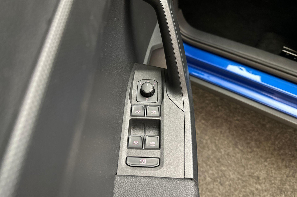 Seat Arona (JPJ86X) met abonnement