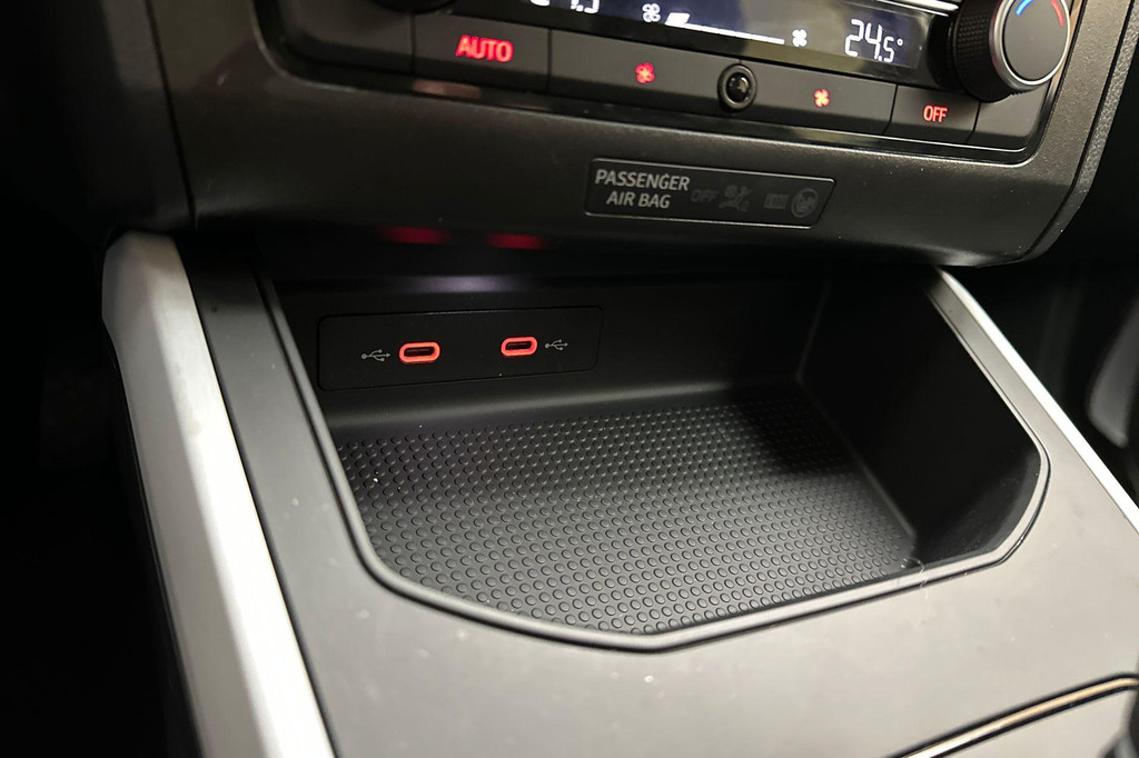 Seat Arona (JPJ86X) met abonnement