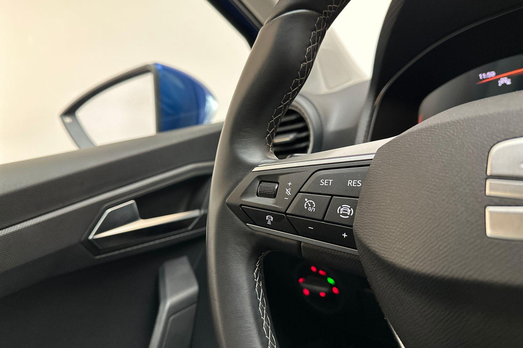 Seat Arona (JPJ86X) met abonnement