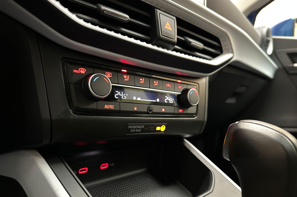 Seat Arona (JPJ86X) met abonnement