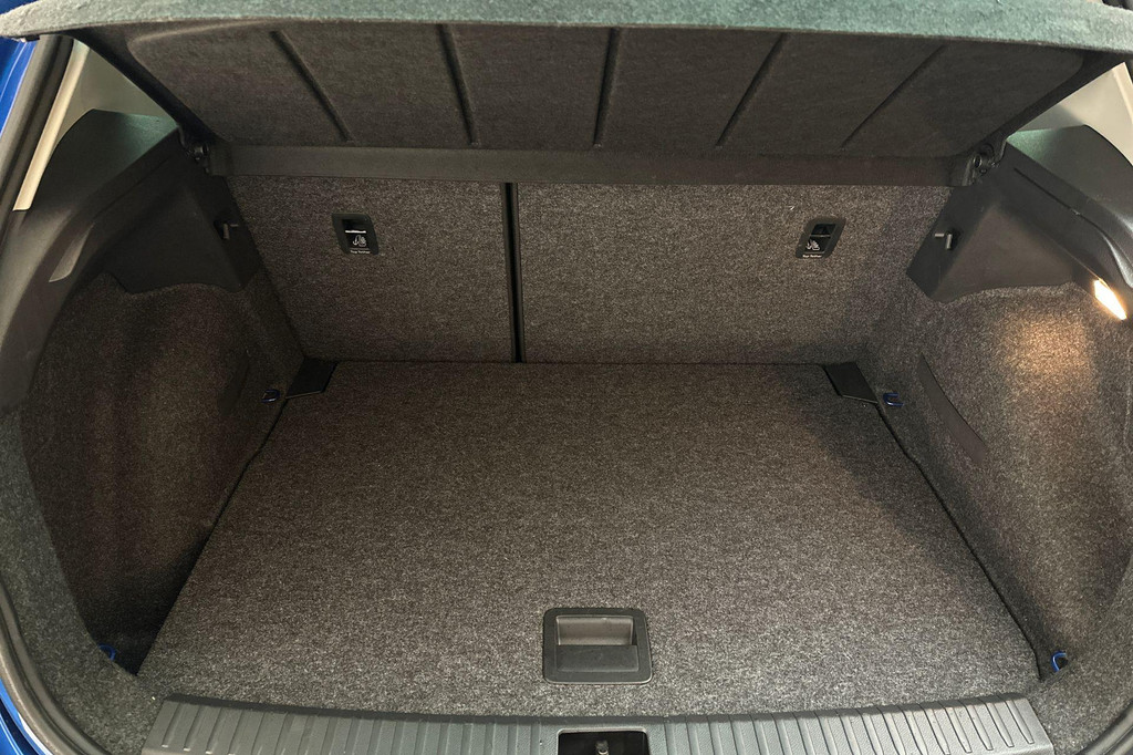 Seat Arona (JPJ86X) met abonnement