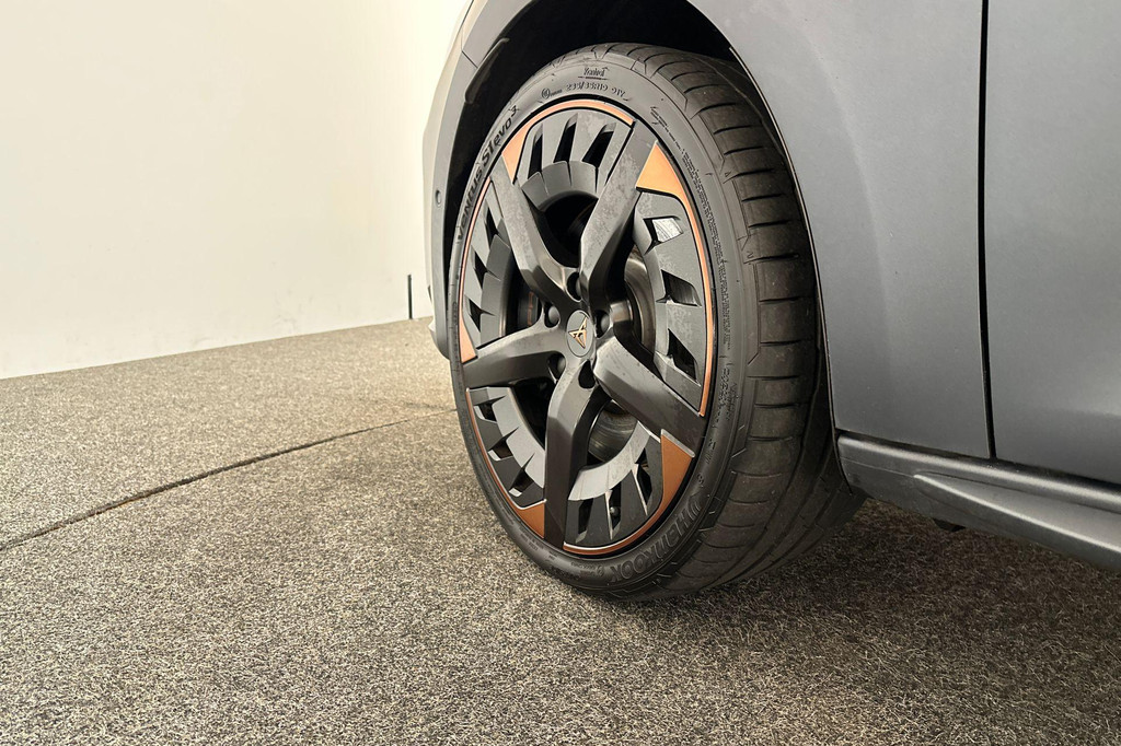 CUPRA Leon Sportstourer (JSG08V) met abonnement