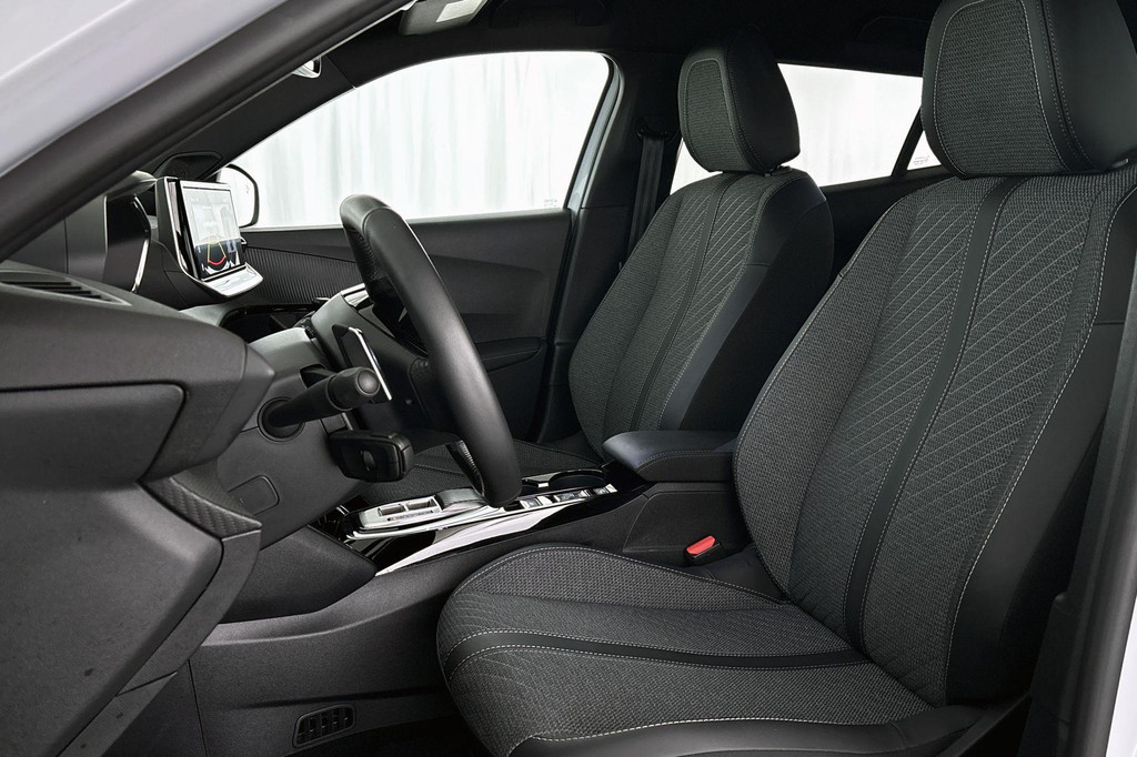 Peugeot 2008 (JSB54Z) met abonnement