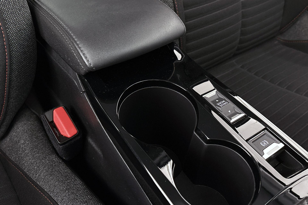 Peugeot e-2008 (R712BK) met abonnement