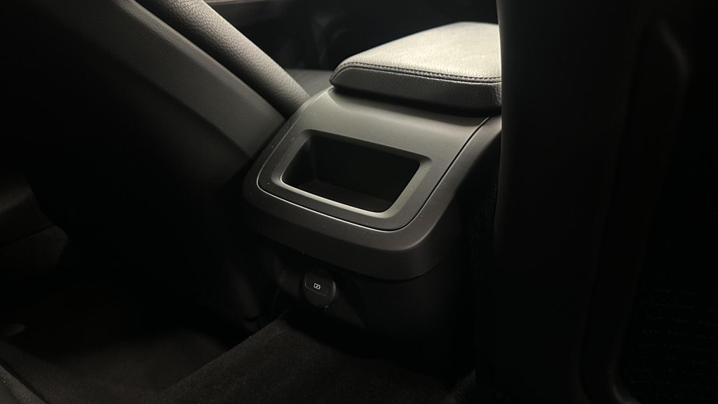 Volvo V60 (J877ZL) met abonnement