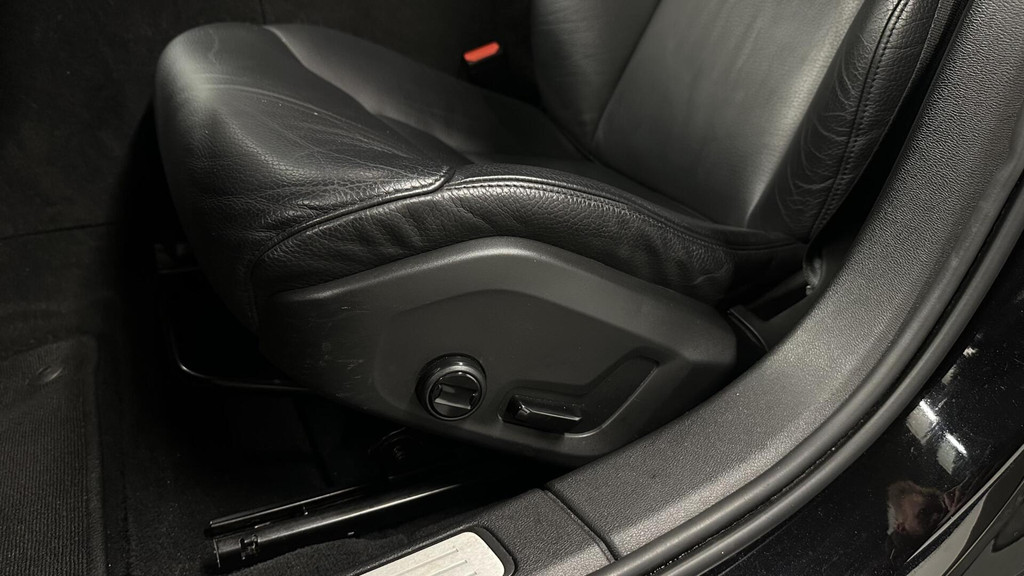 Volvo V60 (J877ZL) met abonnement