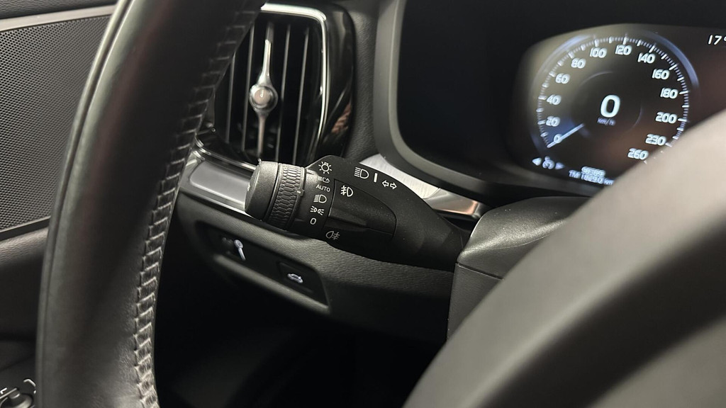 Volvo V60 (J877ZL) met abonnement