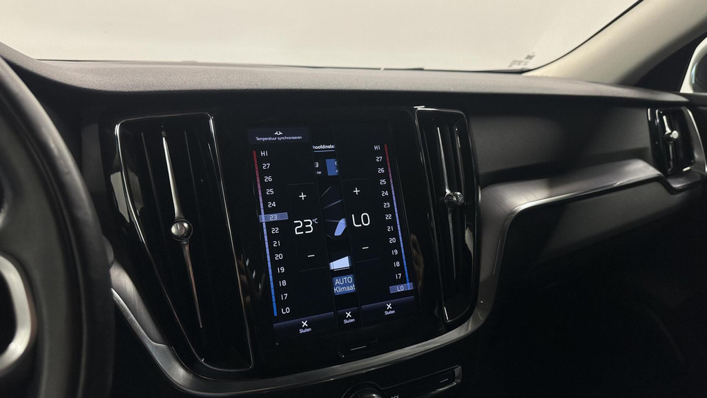 Volvo V60 (J877ZL) met abonnement