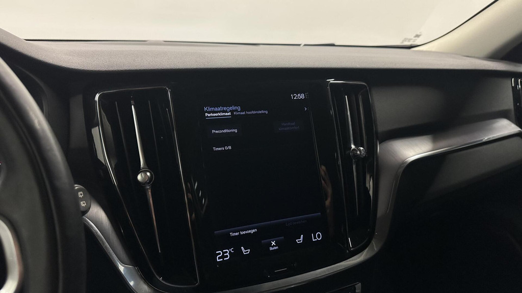 Volvo V60 (J877ZL) met abonnement