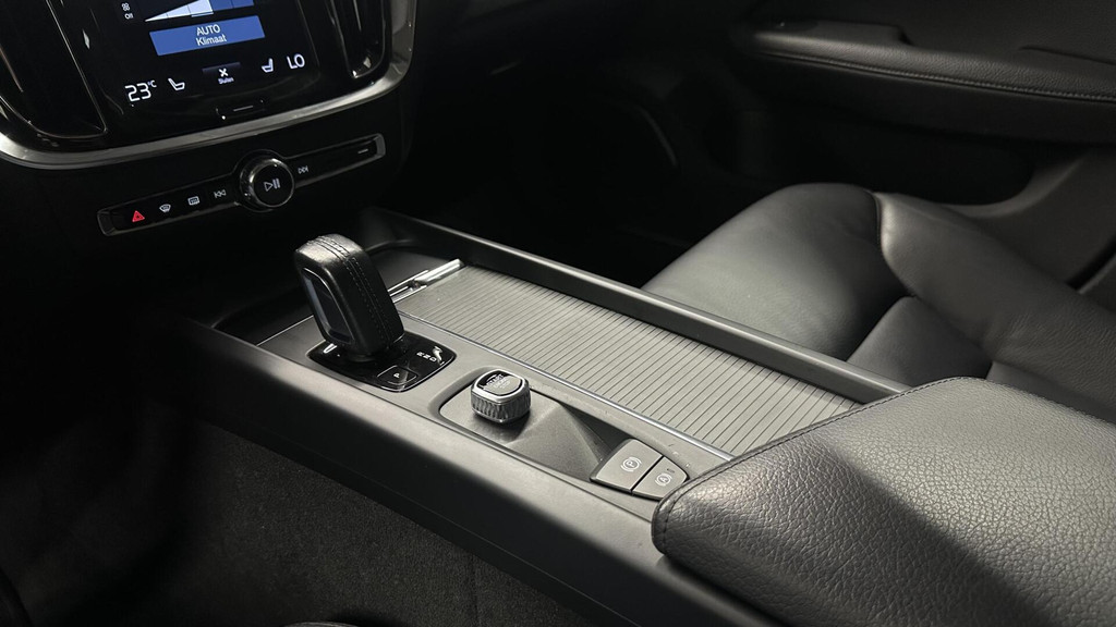 Volvo V60 (J877ZL) met abonnement