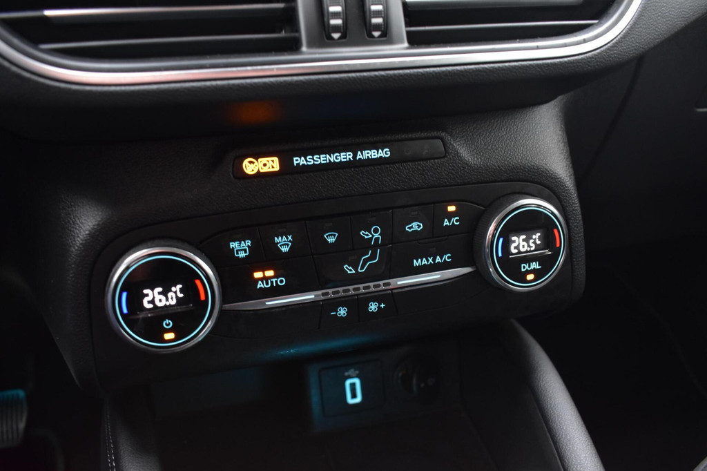 Ford FOCUS Wagon (G929SG) met abonnement