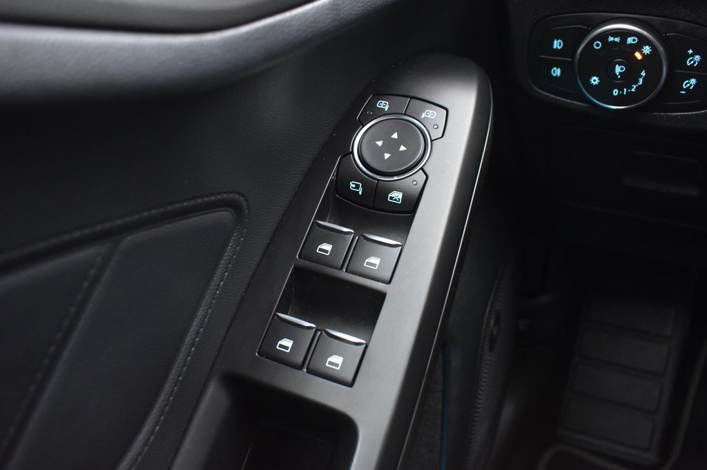 Ford FOCUS Wagon (G929SG) met abonnement