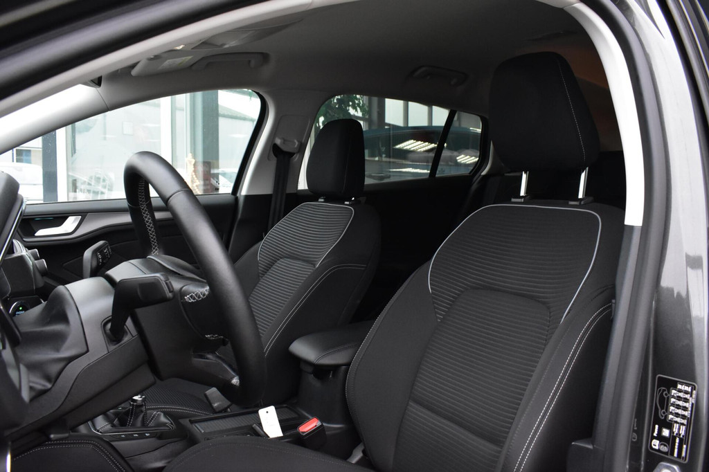 Ford FOCUS Wagon (G929SG) met abonnement