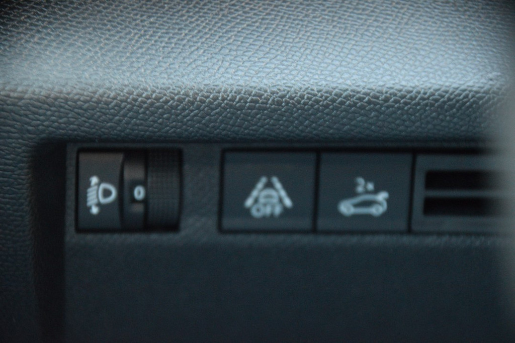 Citroën Ë-C4 (T395PG) met abonnement