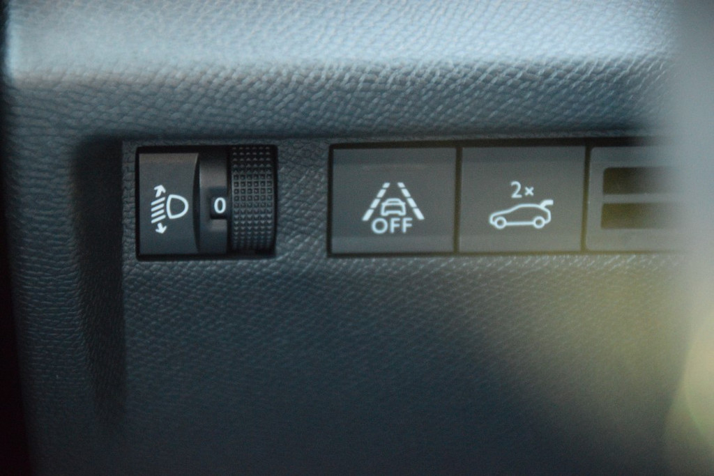 Citroën Ë-C4 (T395PG) met abonnement