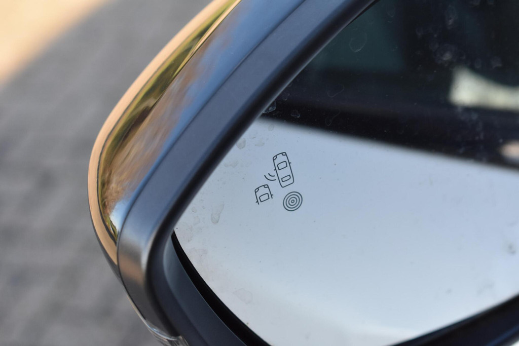 Peugeot e-2008 (J716TT) met abonnement