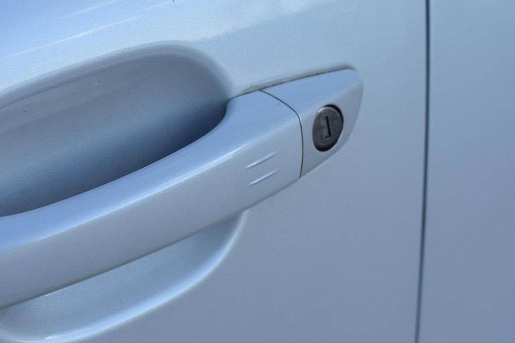 Peugeot e-2008 (J716TT) met abonnement