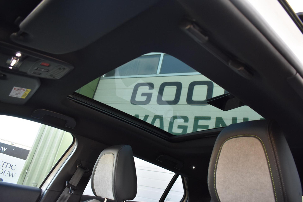 Peugeot e-2008 (J716TT) met abonnement