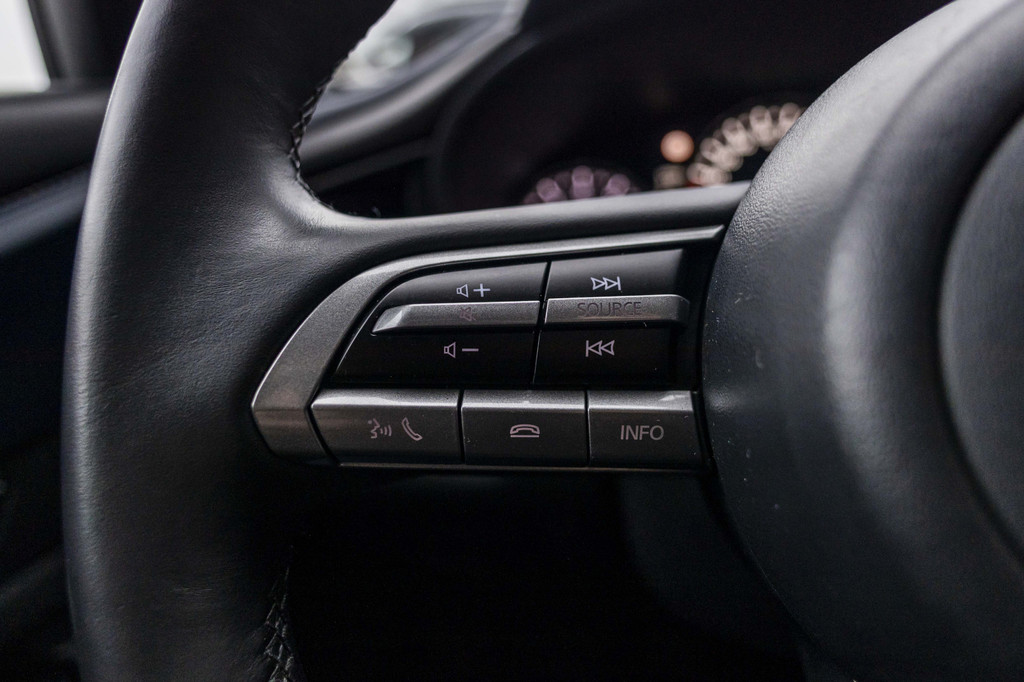 Mazda CX-30 (H822KZ) met abonnement