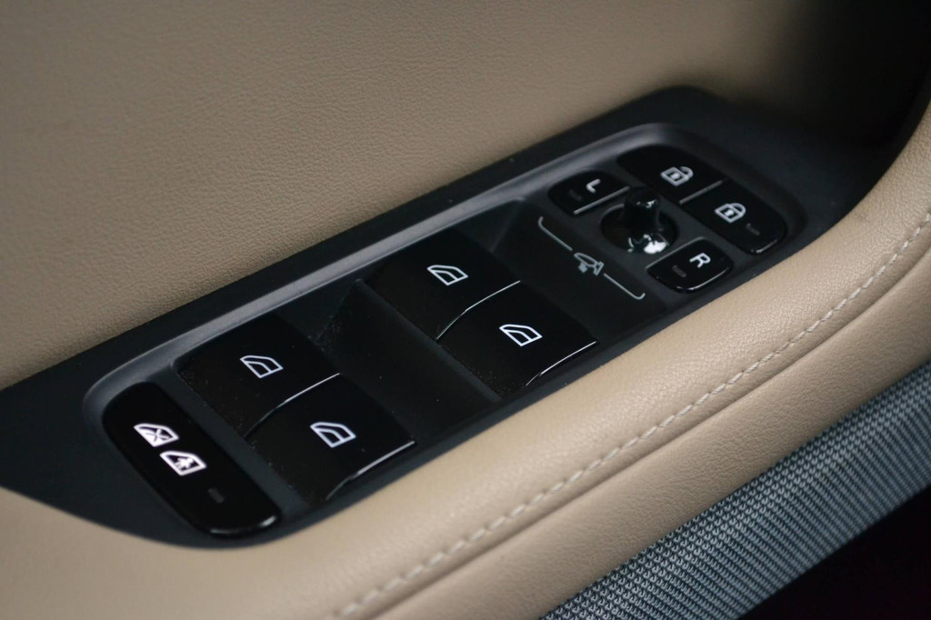 Polestar 2 (J405NF) met abonnement