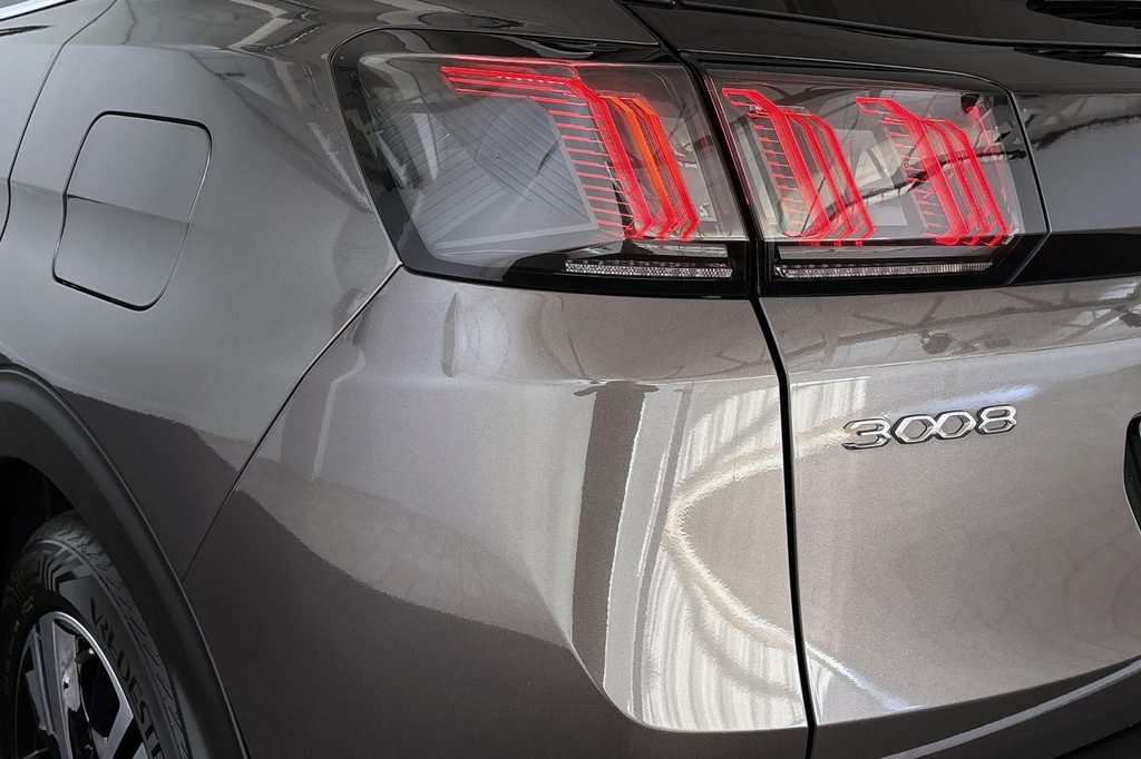 Peugeot 3008 (N896DH) met abonnement