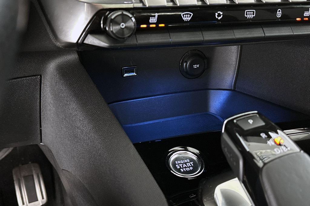 Peugeot 3008 (N896DH) met abonnement