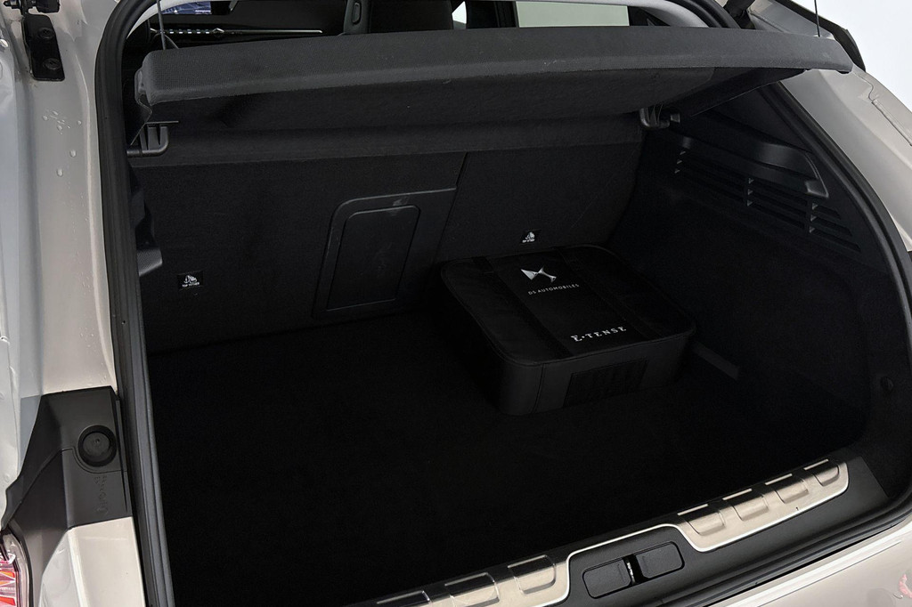 DS DS 4 (P057XD) met abonnement