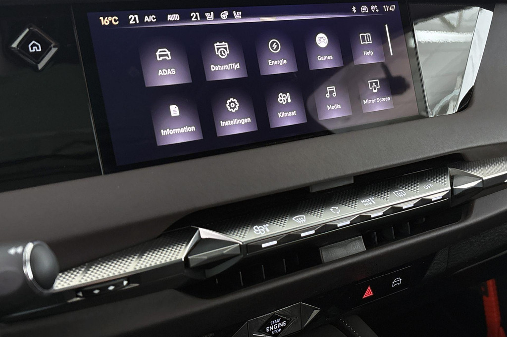 DS DS 4 (P057XD) met abonnement