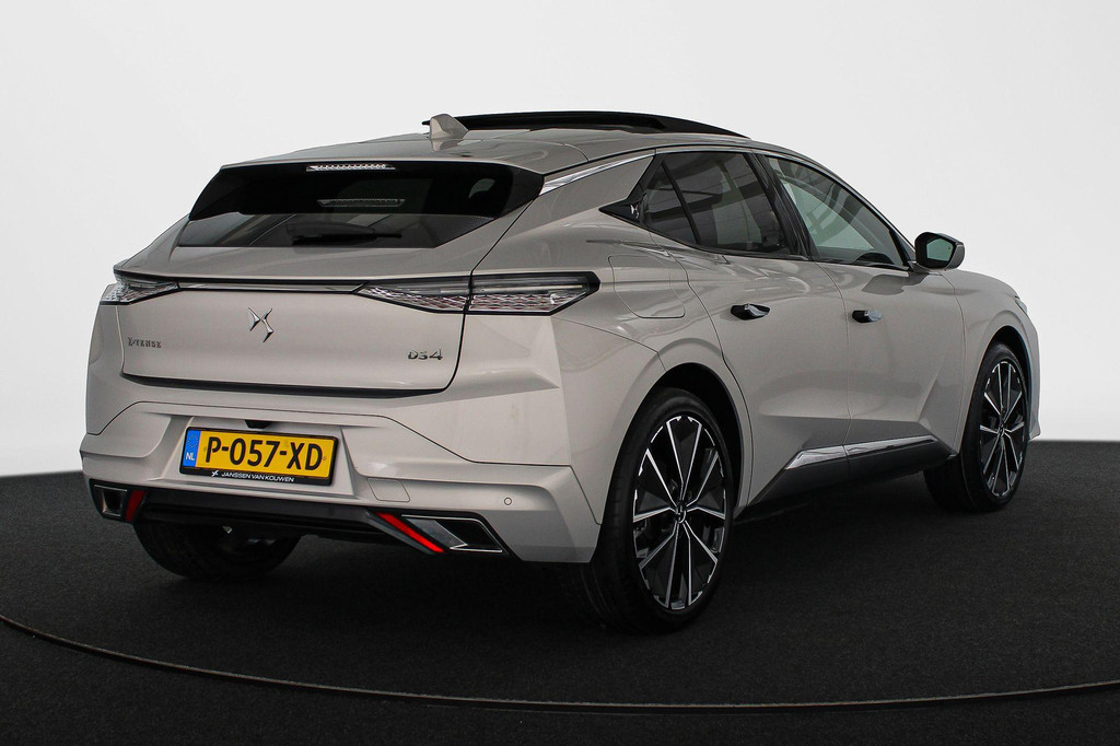 DS DS 4 (P057XD) met abonnement