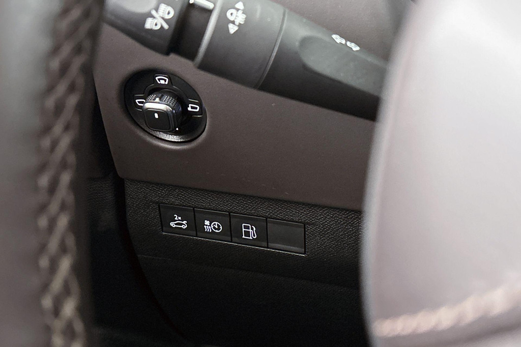 DS DS 4 (P057XD) met abonnement