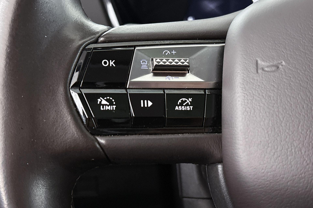 DS DS 4 (P057XD) met abonnement