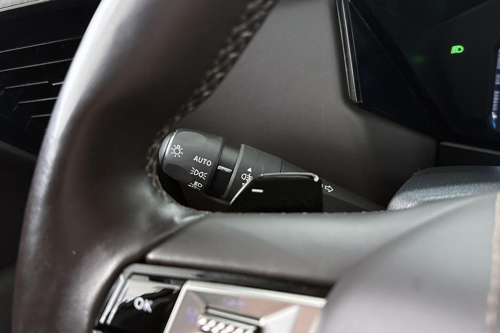 DS DS 4 (P057XD) met abonnement