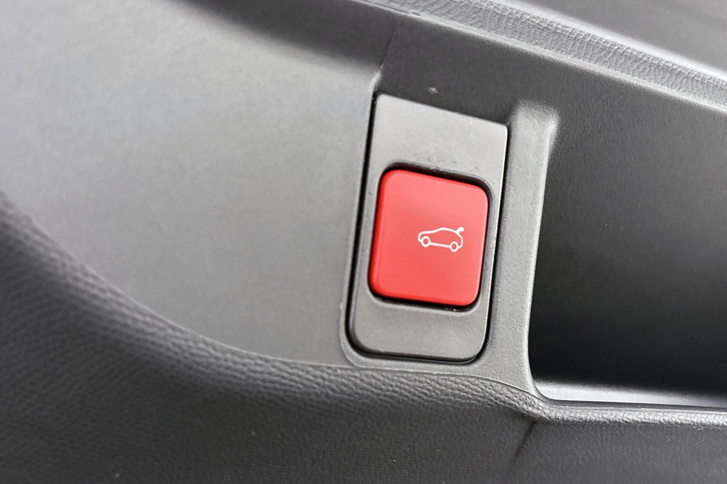 DS DS 4 (P057XD) met abonnement