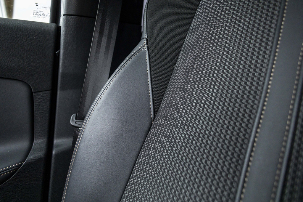 Peugeot 5008 (S813ZJ) met abonnement