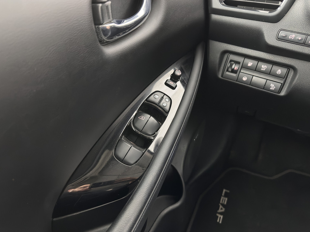 Nissan Leaf (K030FJ) met abonnement