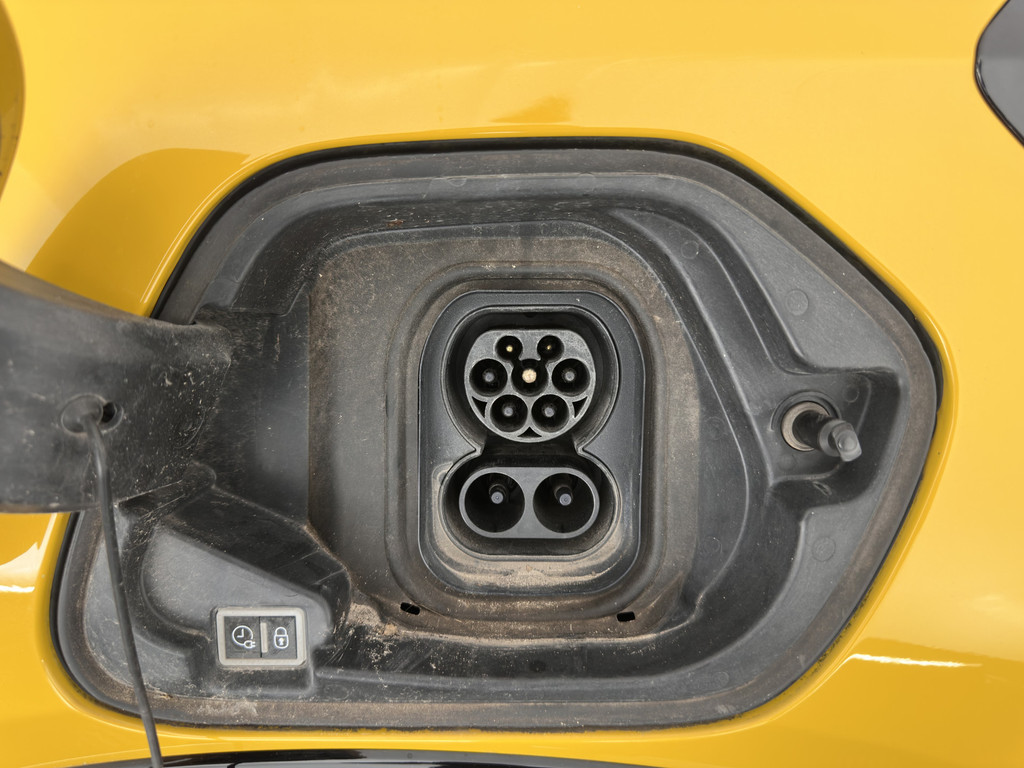 Peugeot e-208 (J509PF) met abonnement