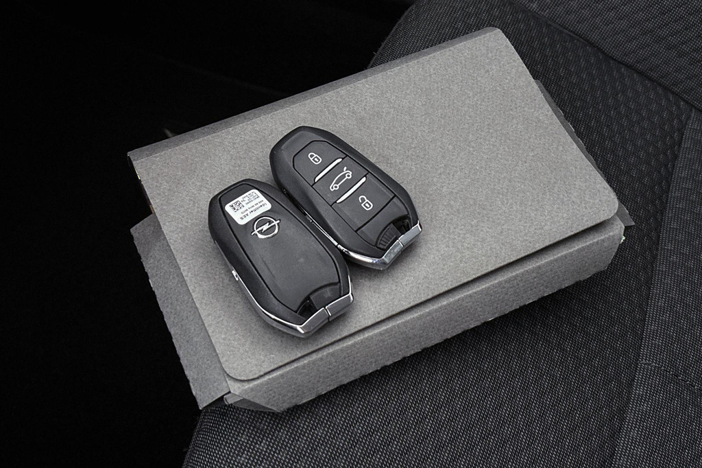 Opel Astra (R866RX) met abonnement