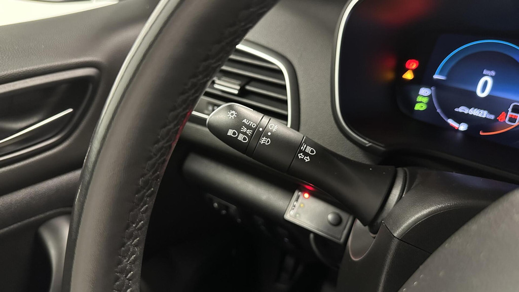 Renault MEGANE Estate (P609GJ) met abonnement