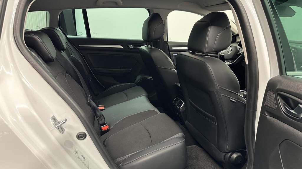 Renault MEGANE Estate (P609GJ) met abonnement