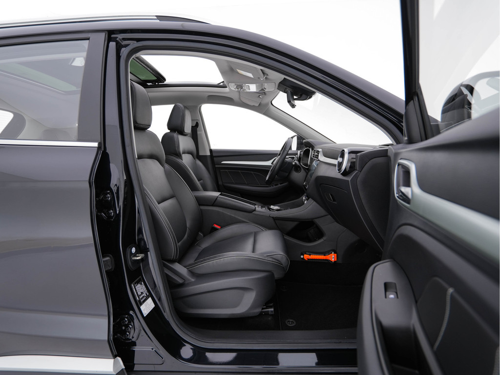 MG ZS-EV (K673BZ) met abonnement