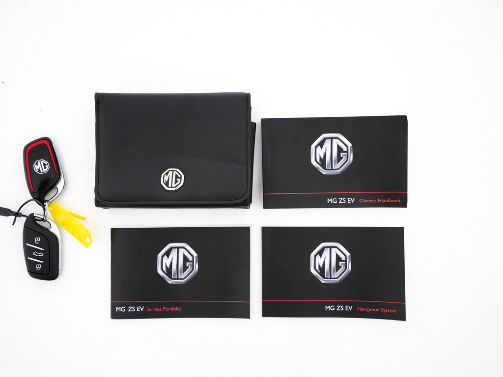 MG ZS-EV (K673BZ) met abonnement