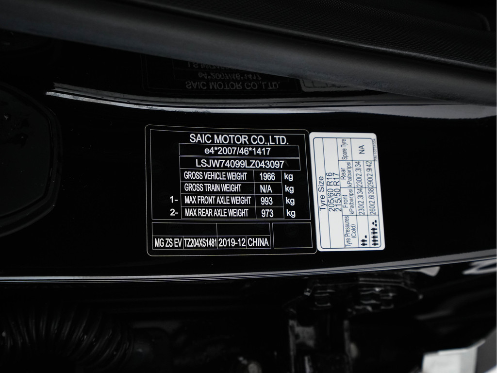 MG ZS-EV (K673BZ) met abonnement