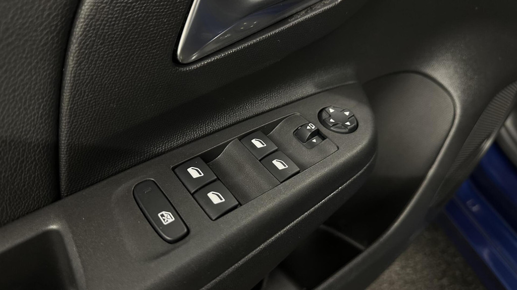 Opel Corsa (N705LR) met abonnement