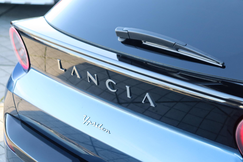 Lancia Ypsilon (JSV07K) met abonnement