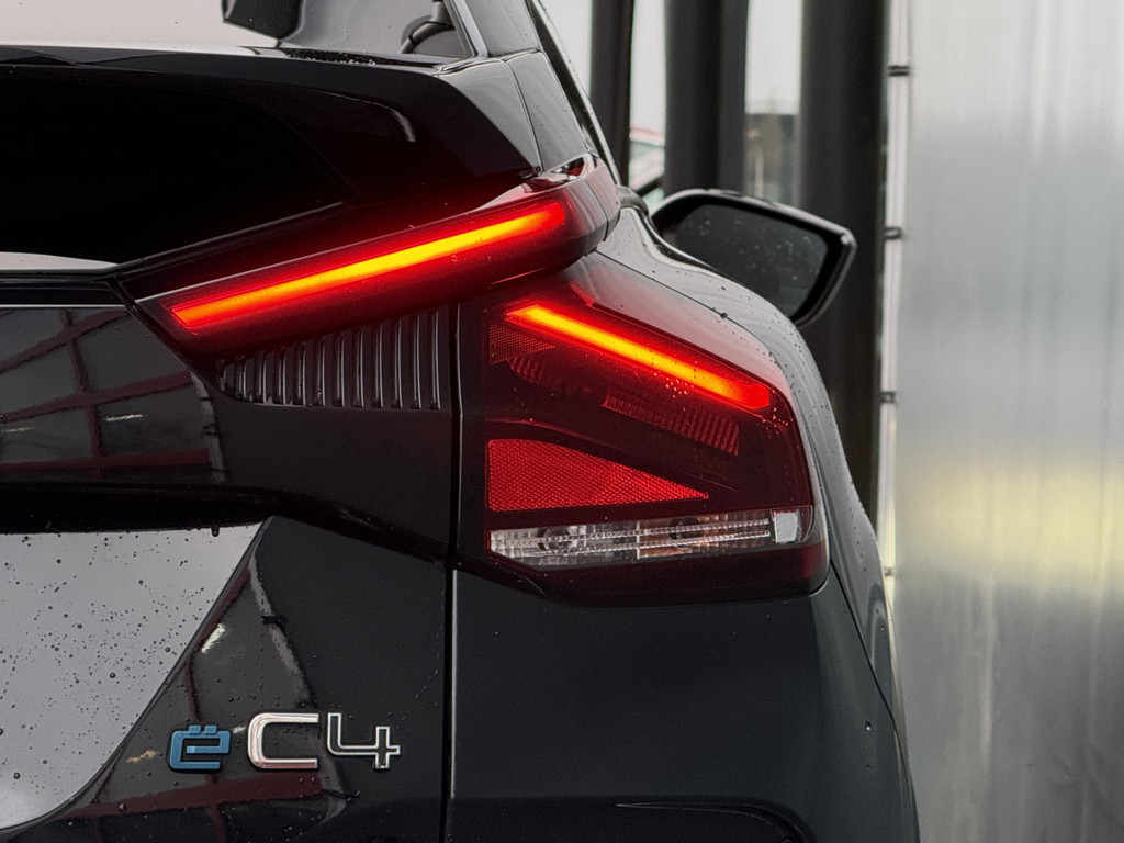Citroën Ë-C4 (S867SF) met abonnement