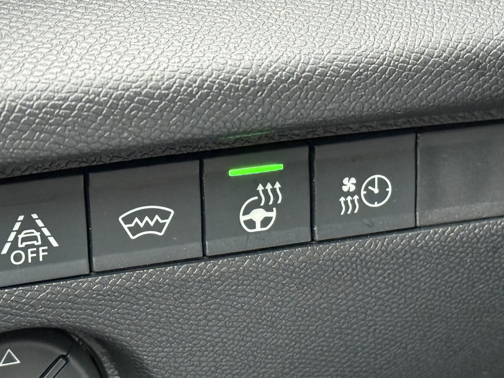 Citroën Ë-C4 (S867SF) met abonnement