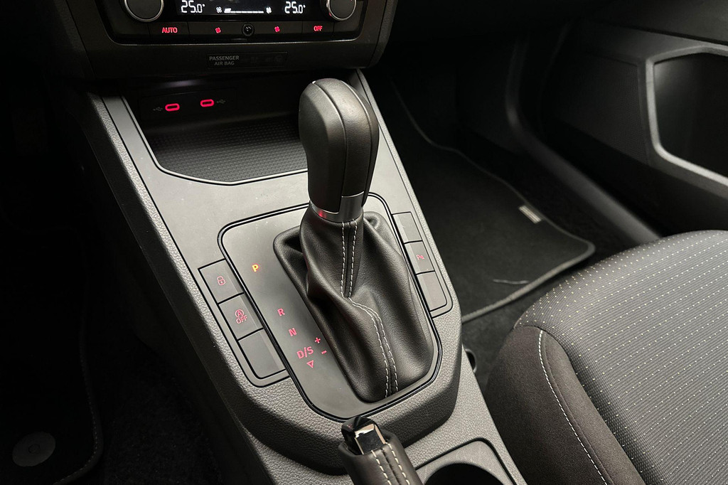 Seat Ibiza (JNL49R) met abonnement