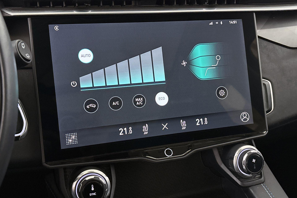 Lynk & Co 01 (S477FS) met abonnement